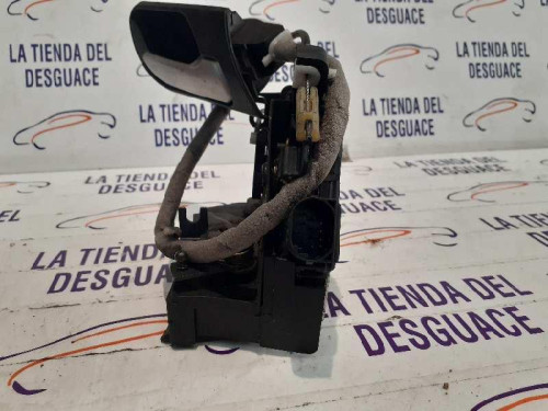  CERRADURA PUERTA TRASERA DERECHA 
