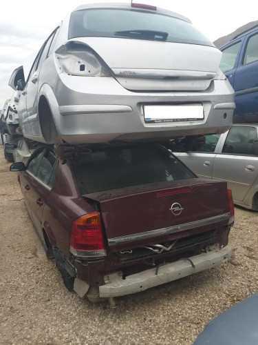  OPEL VECTRA C BERLINA 