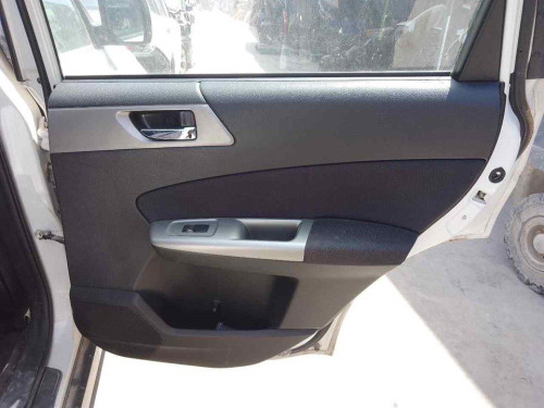 GUARNECIDO PUERTA TRASERA DERECHA SUBARU FORESTER (S12/SH) 