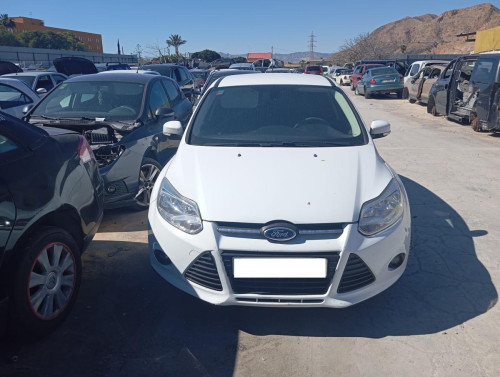  FORD FOCUS BERLINA (CB8) 