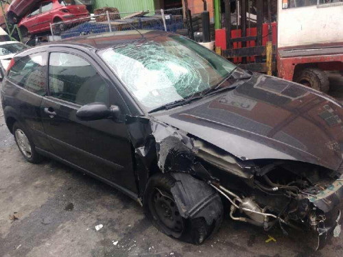  FORD FOCUS BERLINA (CAK) 