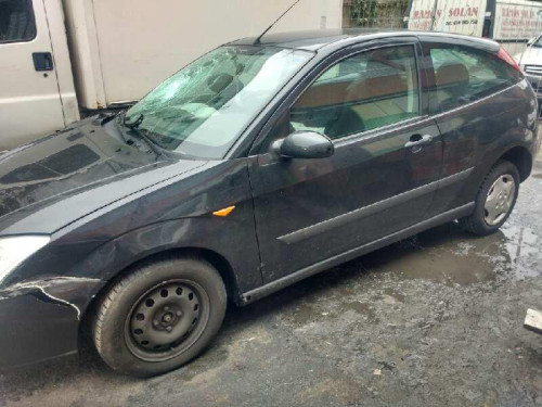  FORD FOCUS BERLINA (CAK) 