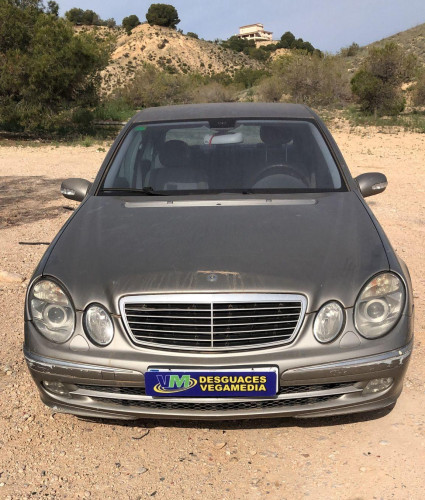 MERCEDES-BENZ CLASE E (BM 211) BERLINA — vehículo donante para recambios 