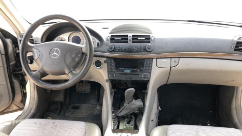 MERCEDES-BENZ CLASE E (BM 211) BERLINA — vehículo donante para recambios 