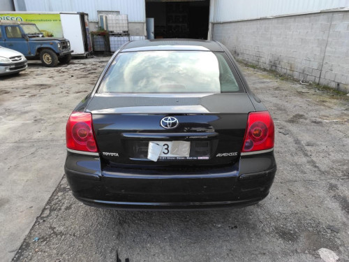 TOYOTA AVENSIS BERLINA (T25) — автомобиль-донор на запчасти 