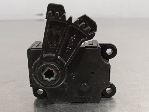 MOTOR APERTURA TRAMPILLAS CLIMATIZADOR Peugeot 2008 