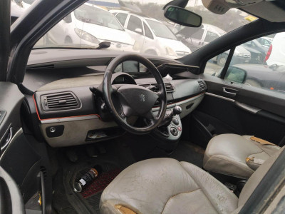PEUGEOT 807