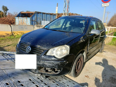 VOLKSWAGEN POLO IV (9N3)