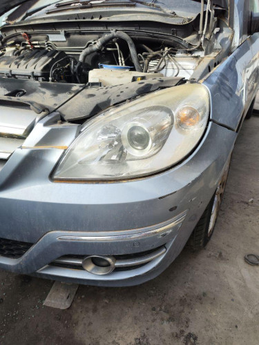 FARO IZQUIERDO Mercedes-Benz CLASE B (BM 245) 