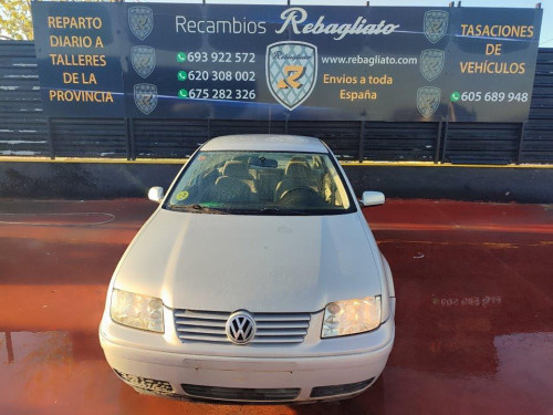  VOLKSWAGEN BORA BERLINA (1J2)(1998) 