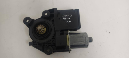 MOTOR ELEVALUNAS DELANTERO DERECHO Renault SCENIC III (JZ) 
