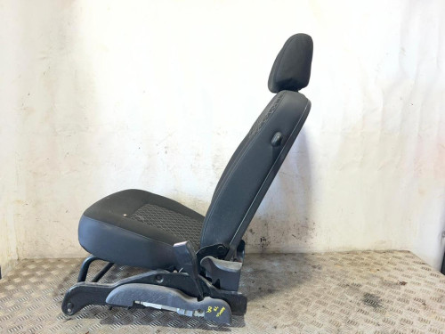 ASIENTO DELANTERO DERECHO 