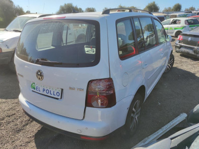 VOLKSWAGEN TOURAN (1T2)