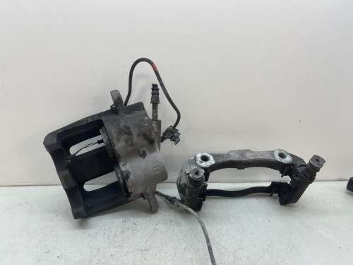 PINZA DE FRENO DELANTERA IZQUIERDA Mercedes-Benz VITO BASIC-KOMBI (639) 