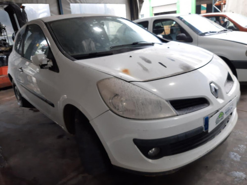  RENAULT CLIO III 