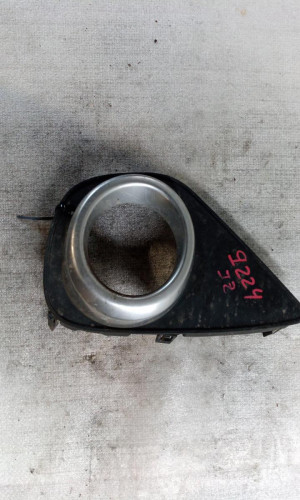 MOLDURA ANTINIEBLA IZQUIERDA TOYOTA YARIS (P13) 