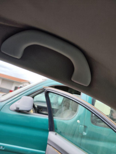 ASIDERO TECHO DELANTERO IZQUIERDO Volkswagen POLO IV (9N1) 