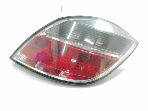 PILOTO TRASERO DERECHO Opel ASTRA H BERLINA 
