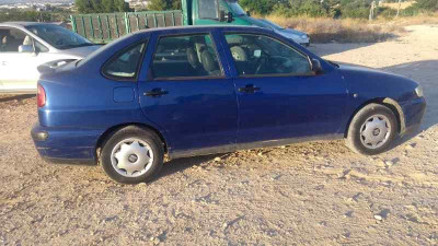 SEAT CORDOBA BERLINA (6K2)