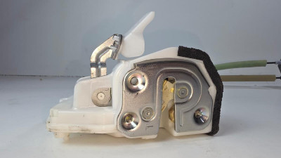 CERRADURA PUERTA TRASERA IZQUIERDA, MAZDA, 3 BERLINA (BL)