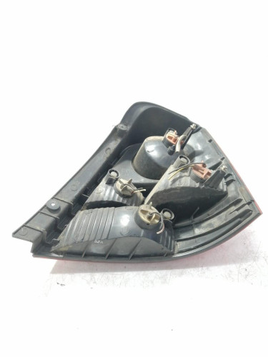  PILOTO TRASERO IZQUIERDO Kia SORENTO (BL) 