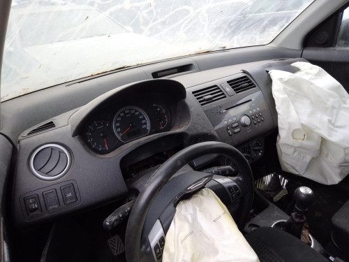 SUZUKI SWIFT BERLINA (RS/MZ) — автомобиль-донор на запчасти 
