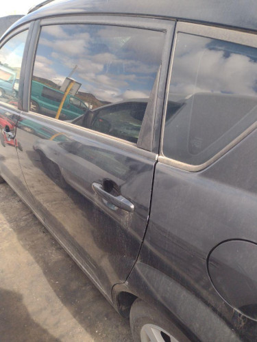PUERTA TRASERA IZQUIERDA TOYOTA COROLLA VERSO (R1) 