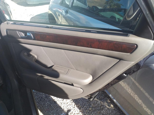 AUDI A6 BERLINA (4B2) 