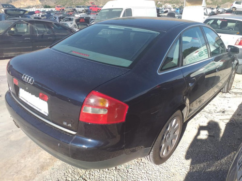  AUDI A6 BERLINA (4B2) 