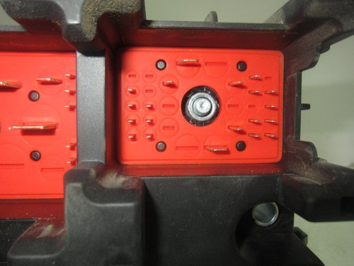  CAJA RELES / FUSIBLES Opel VECTRA C BERLINA 