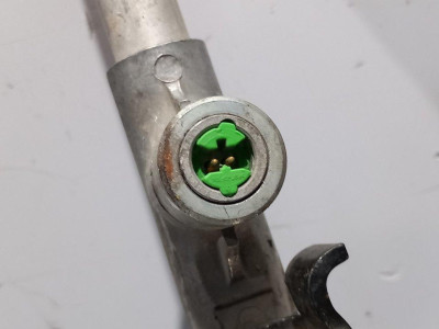 ENGANCHE CINTURON TRASERO DERECHO