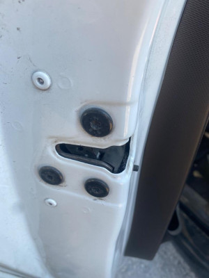 CERRADURA PUERTA TRASERA IZQUIERDA