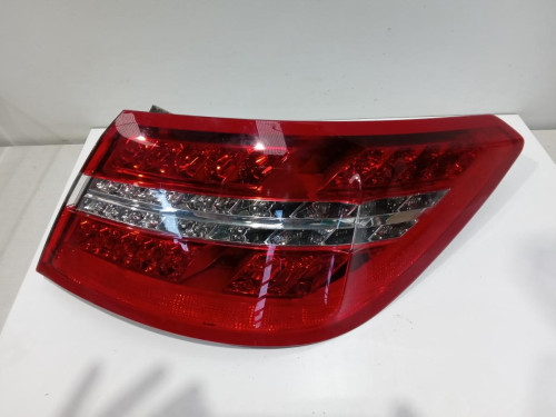PILOTO TRASERO DERECHO MERCEDES-BENZ CLASE E (BM 207) COUPE 