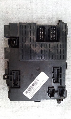 CAJA RELES / FUSIBLES Citroen XSARA BERLINA 