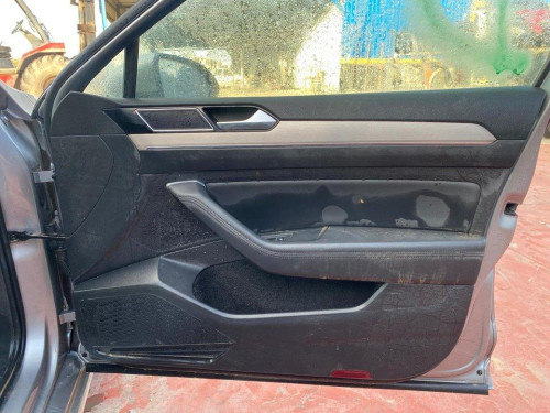  VOLKSWAGEN PASSAT VARIANT (3G5) 