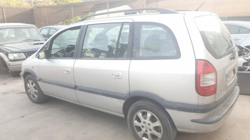 OPEL ZAFIRA A — vehículo donante para recambios 