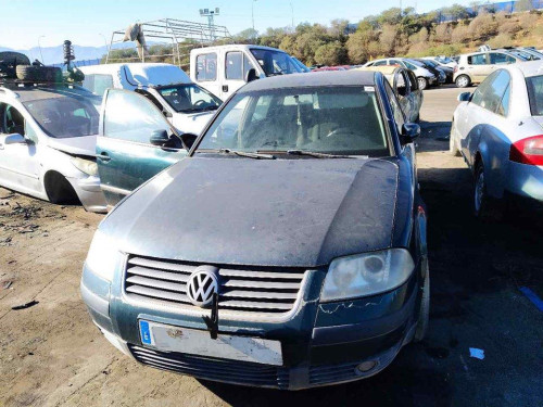  VOLKSWAGEN PASSAT BERLINA (3B3) 