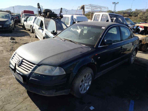  VOLKSWAGEN PASSAT BERLINA (3B3) 