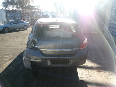 OPEL ASTRA H BERLINA