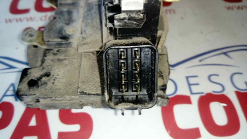 CERRADURA PUERTA DELANTERA DERECHA Ford FOCUS BERLINA (CAK) 