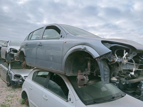  OPEL ASTRA H BERLINA 