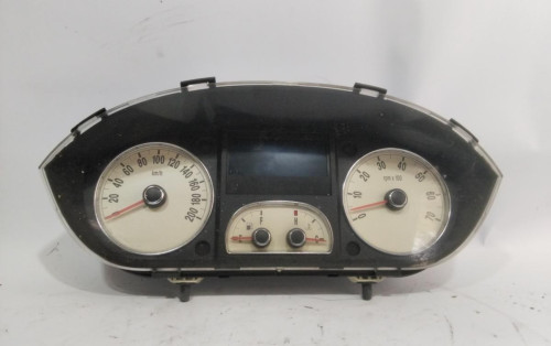 CUADRO INSTRUMENTOS Lancia MUSA (184) 