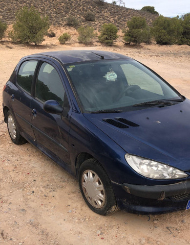 PEUGEOT 206 — автомобиль-донор на запчасти 