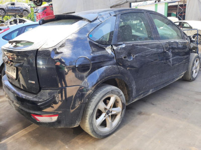 FORD FOCUS BERLINA (CB4)