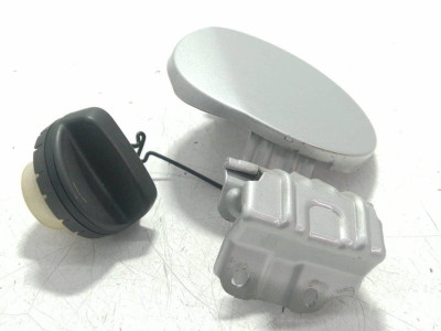 TAPA EXTERIOR COMBUSTIBLE, LEXUS, IS 250C (GSE20)