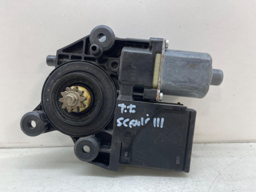 MOTOR ELEVALUNAS TRASERO IZQUIERDO Renault SCENIC III (JZ) 