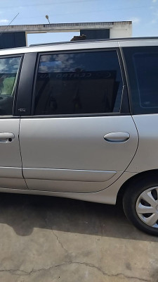 PUERTA TRASERA IZQUIERDA Renault Espace /Grand Espace (JE0)(2000->)