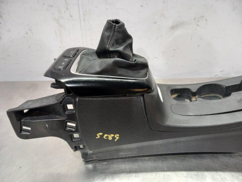  CONSOLA CENTRAL OPEL CORSA F 