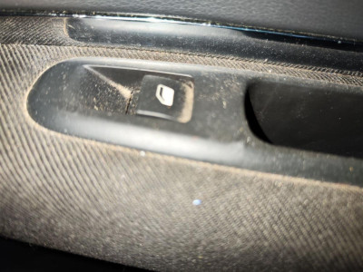 MANDO ELEVALUNAS TRASERO DERECHO