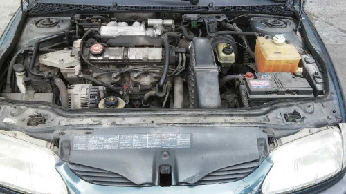  RENAULT LAGUNA (B56) 